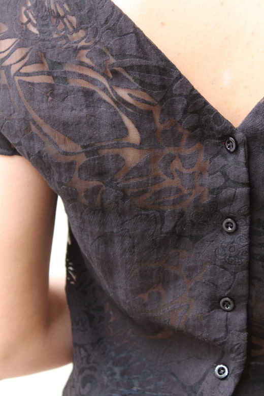2021-04/blouse-dos-nu-devoree-noire-printems-ete-julie-laurent-mode-ethique-2-
