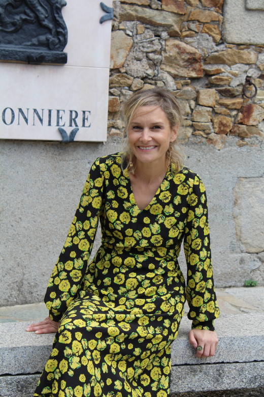 2022-11/robe-josephine-b-2-
