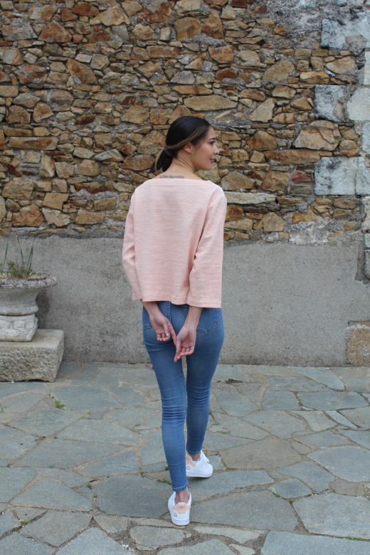 2023-04/1682604262_pull-leger-printemps-couleur-peche-julie-laurent-made-in-france-2-