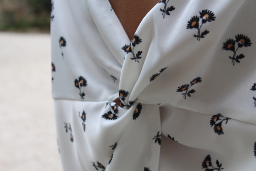 2023-04/blouse-daisies-noeud-dos-nu-made-in-france-julie-laurent-7-