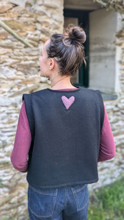 2024-11/gilet-sans-manche-michka-julie-laurent-laine-made-in-france-2-