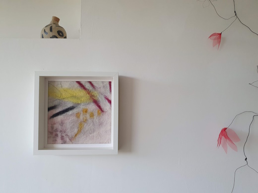 2025-11/bariole-tableau-en-laine-feutree-julie-laurent-artisanat-4-